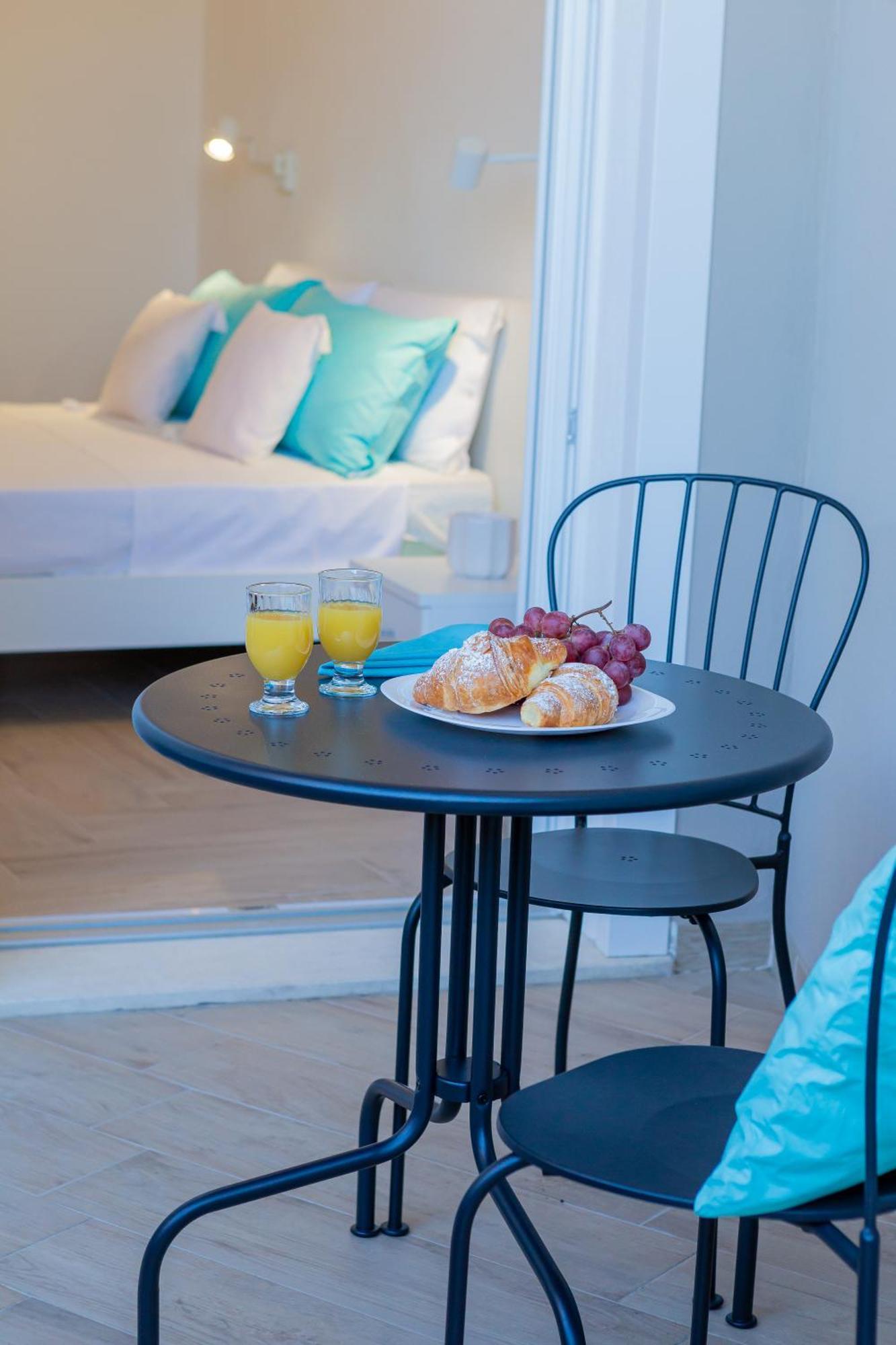 Estia Suites ヴィッラシミーウス エクステリア 写真